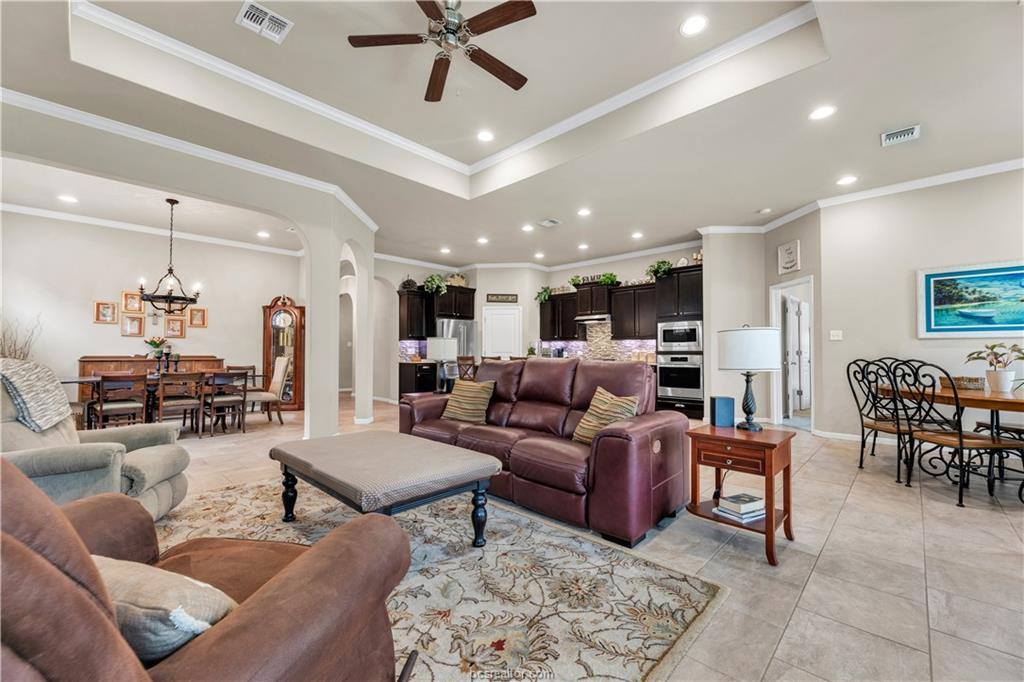 2604 Kinnersley Court, College Station, TX 77845