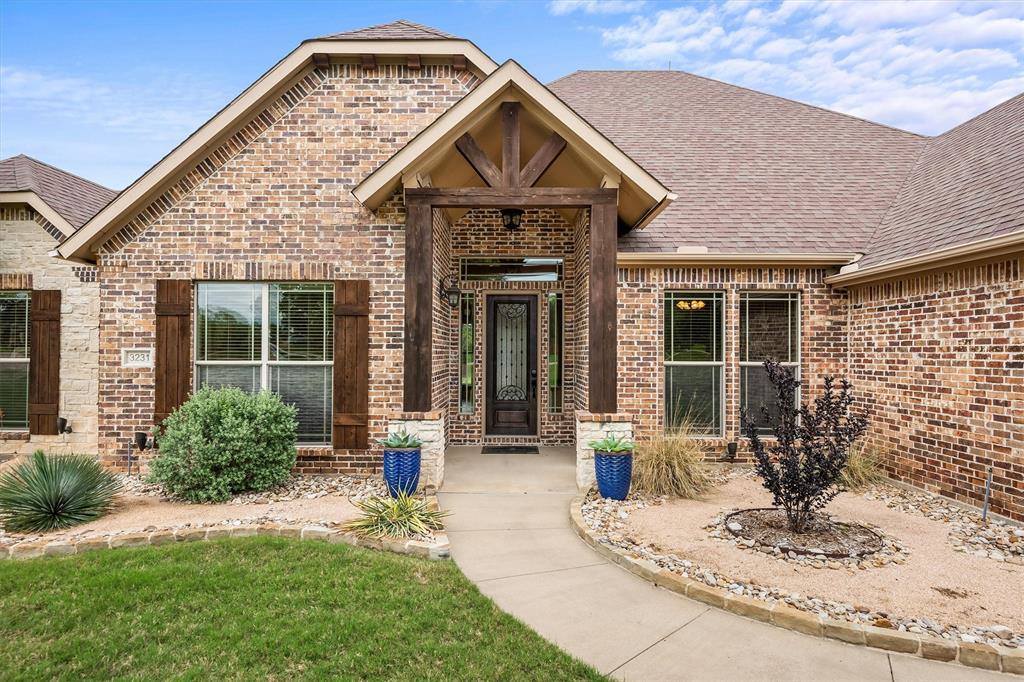 3231 Baylor Boulevard, Midlothian, TX 76065