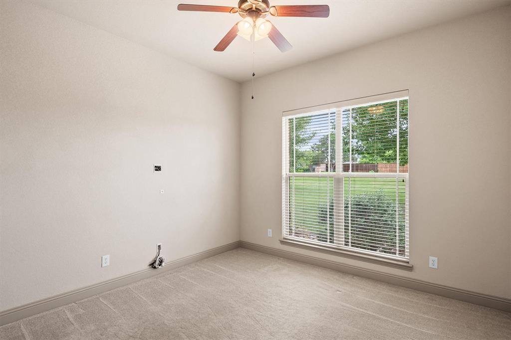 3231 Baylor Boulevard, Midlothian, TX 76065