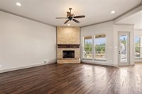 3231 Baylor Boulevard, Midlothian, TX 76065
