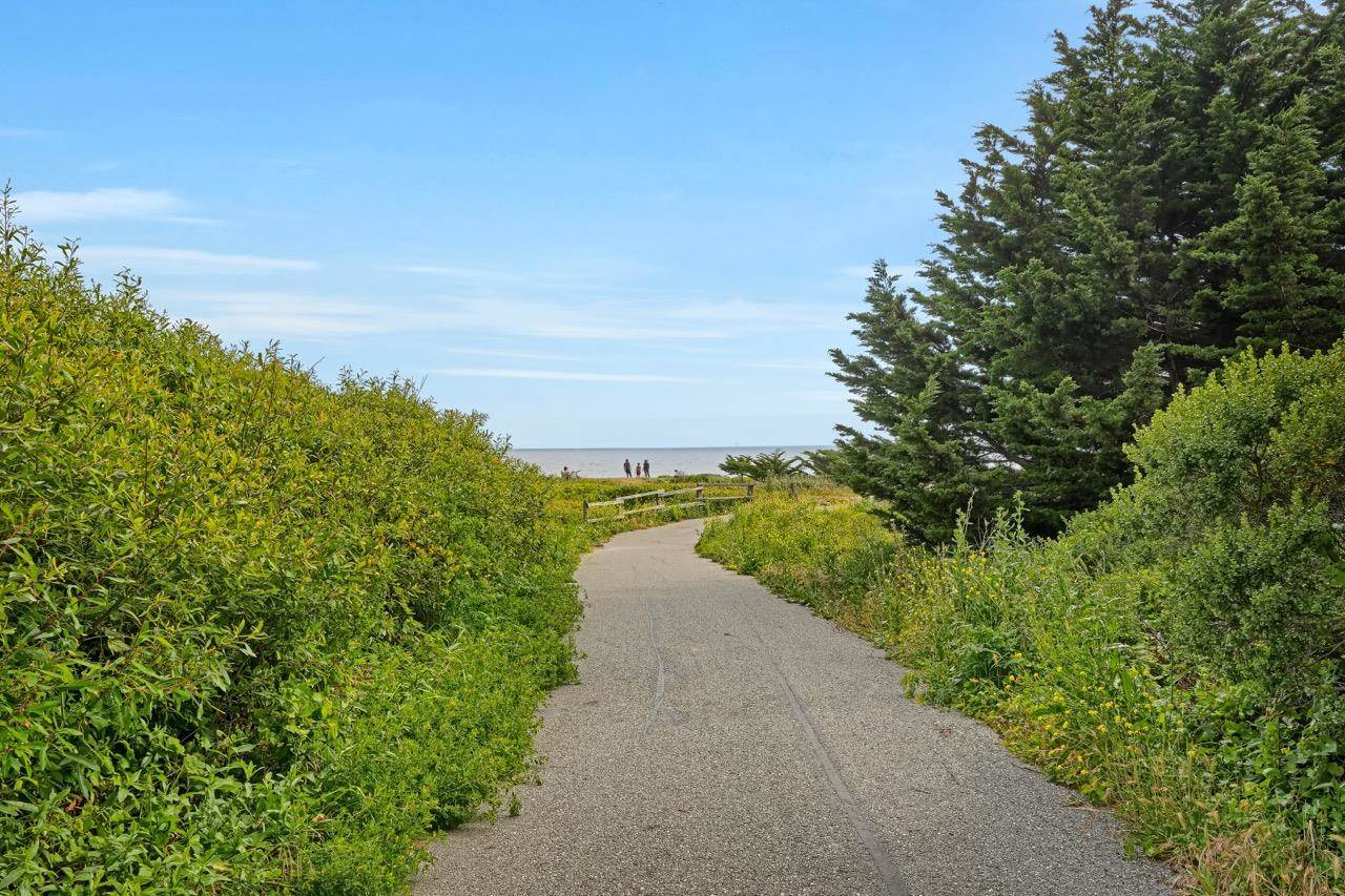 132 Amesport LNDG, Half Moon Bay, CA 94019