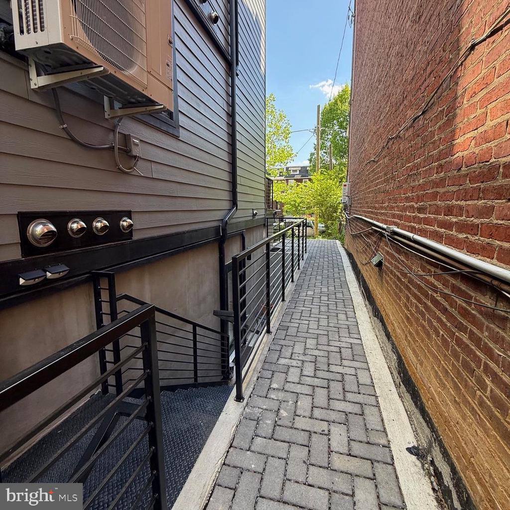 1307 Longfellow Street NW, Washington, DC 20011