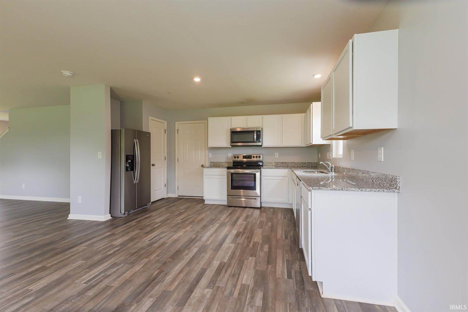 2612 W Kings Canyon Drive, Muncie, IN 47303