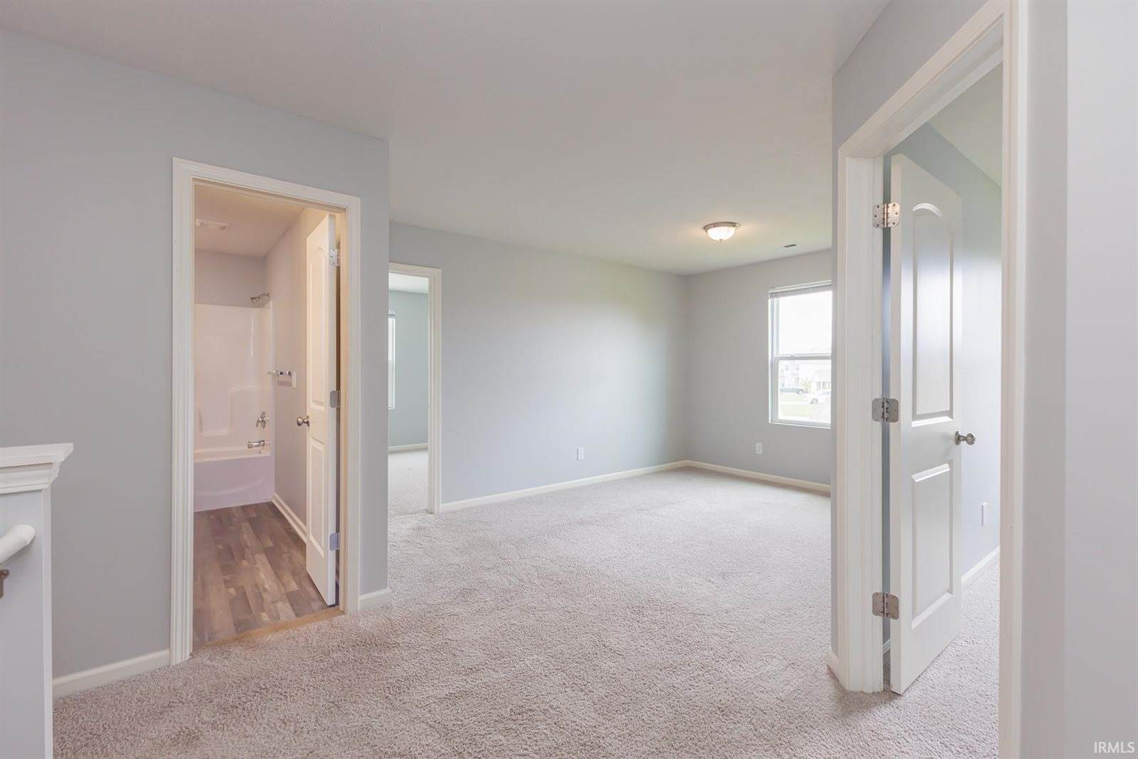2612 W Kings Canyon Drive, Muncie, IN 47303