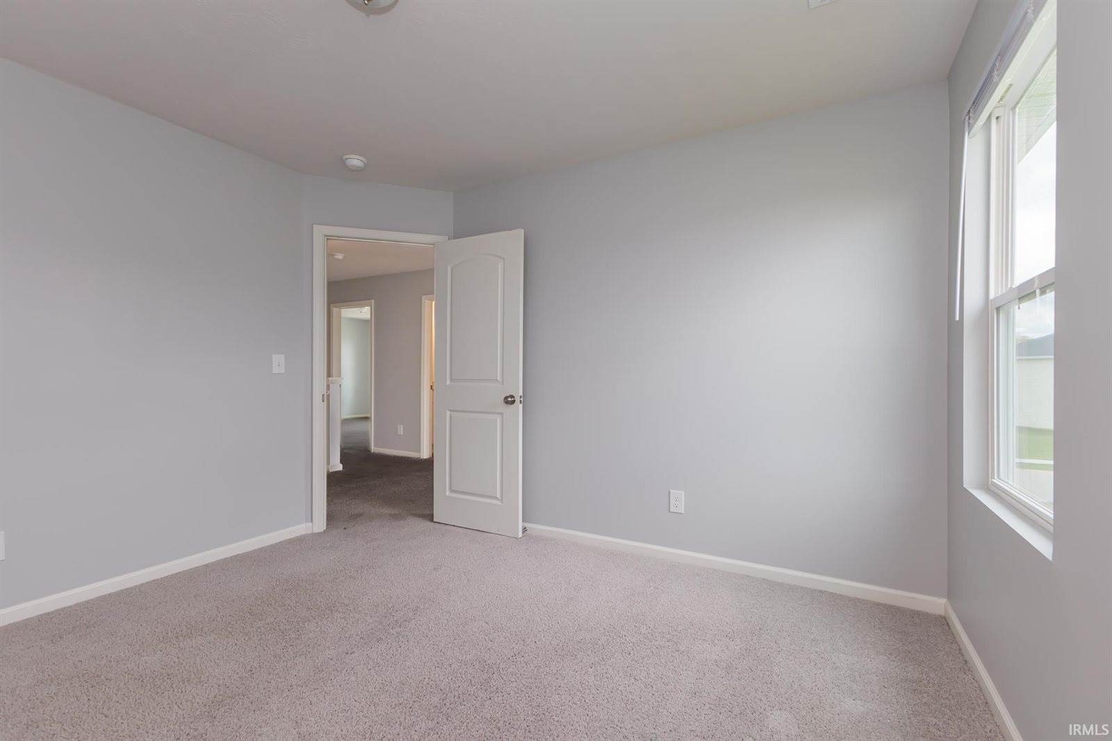 2612 W Kings Canyon Drive, Muncie, IN 47303