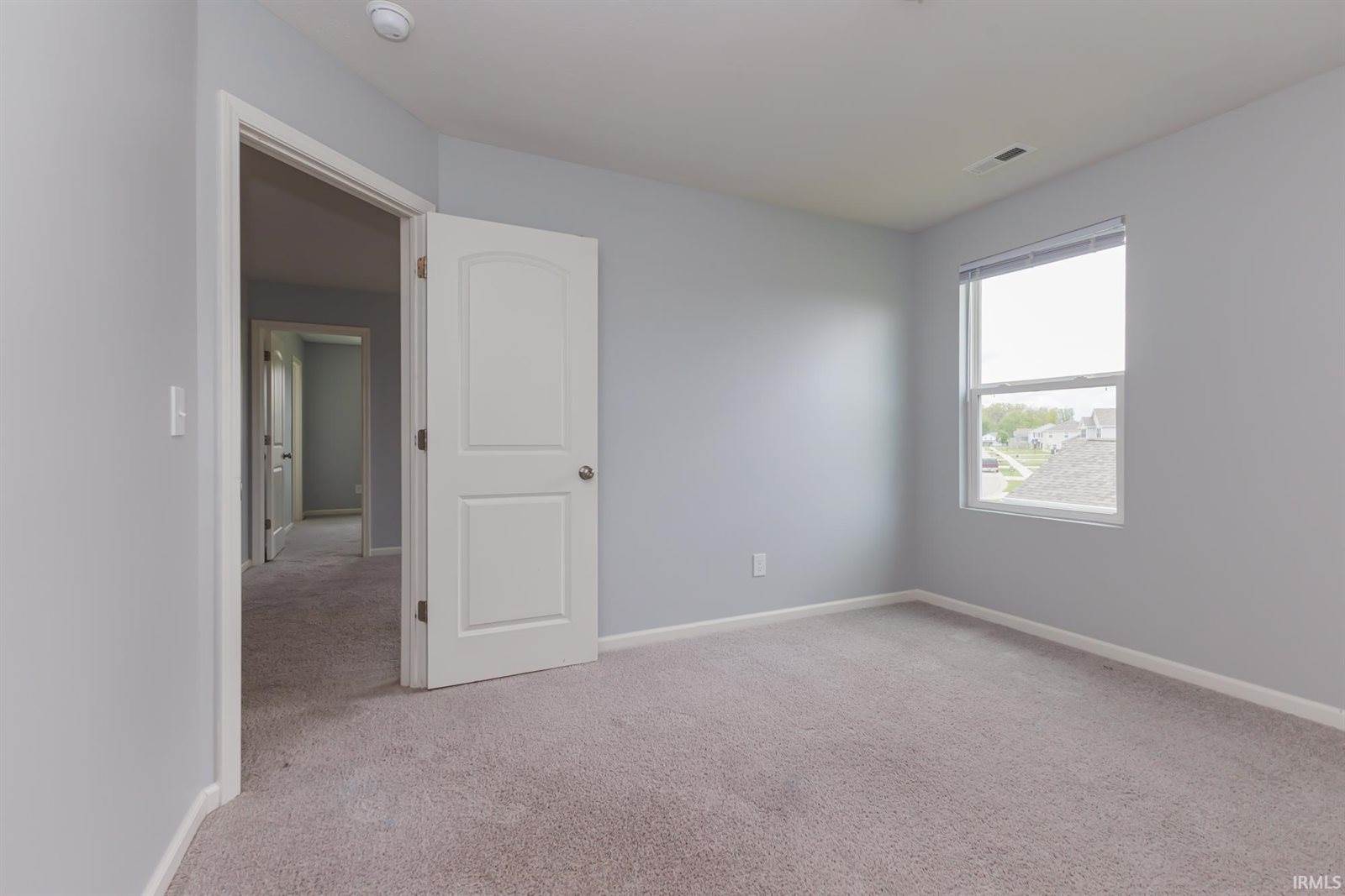 2612 W Kings Canyon Drive, Muncie, IN 47303