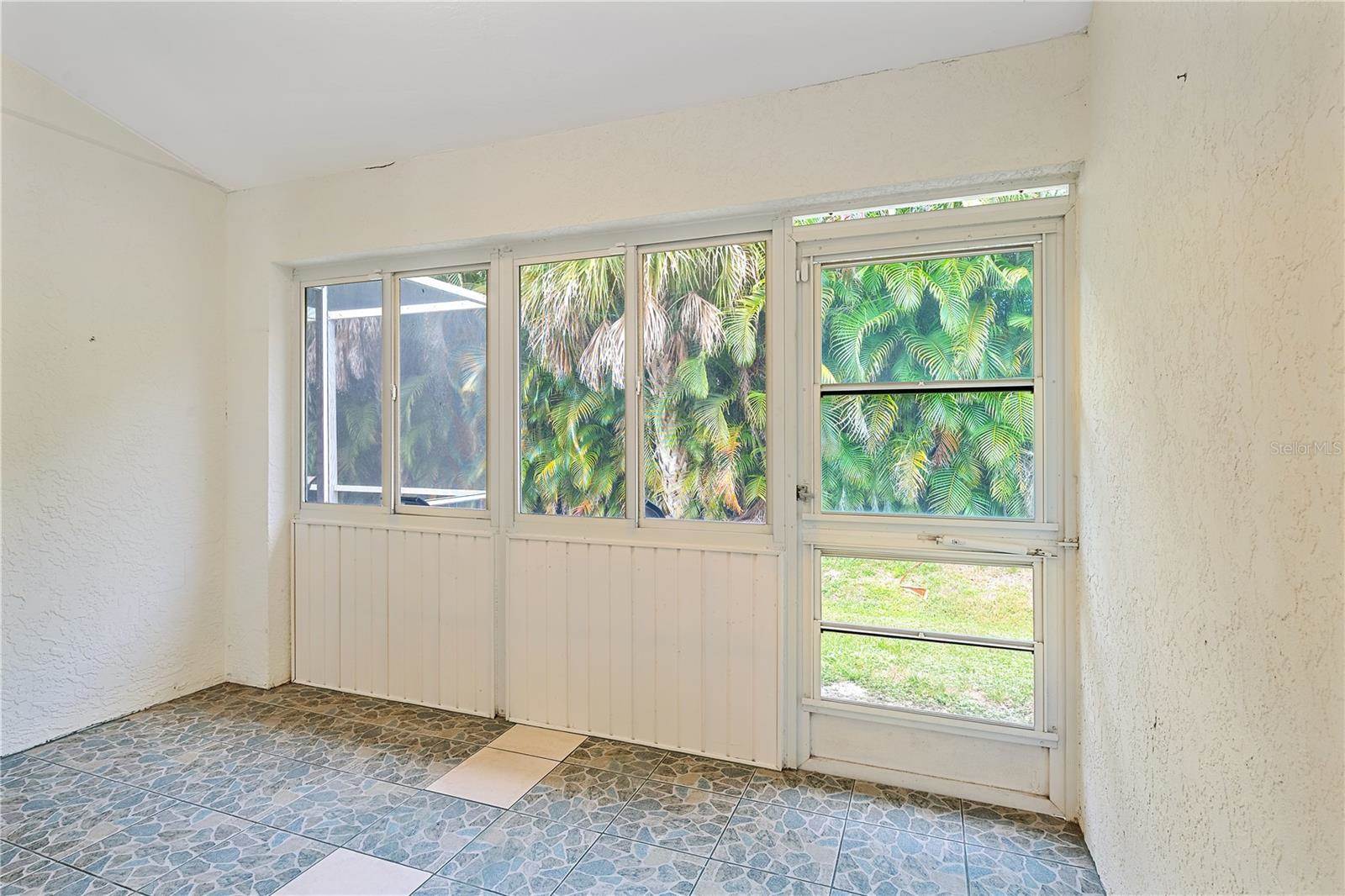 5647 Monte Rosso Road, Sarasota, FL 34243