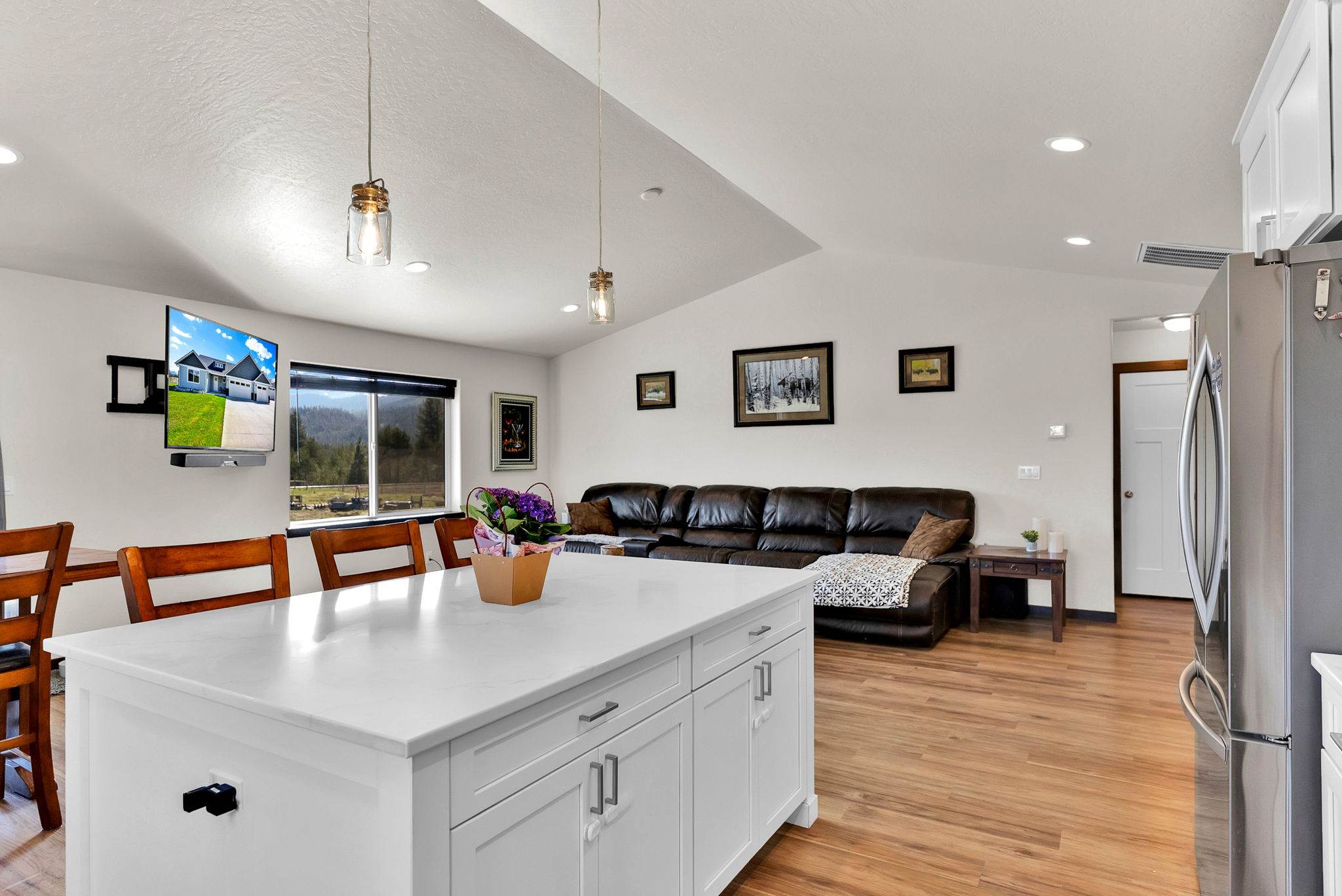 24812 N Old Highway 95, Athol, ID 83801