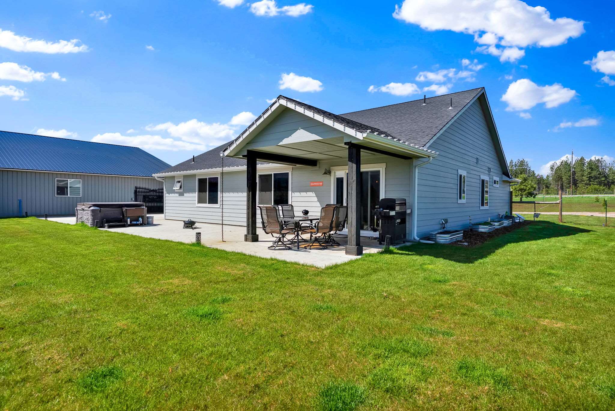 24812 N Old Highway 95, Athol, ID 83801