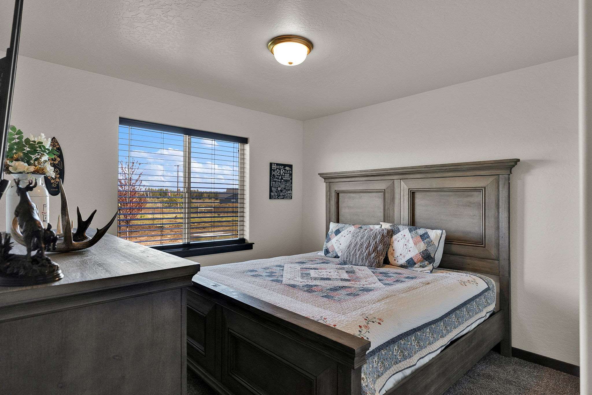 24812 N Old Highway 95, Athol, ID 83801