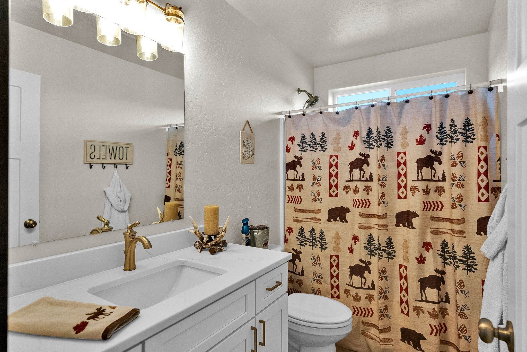 24812 N Old Highway 95, Athol, ID 83801