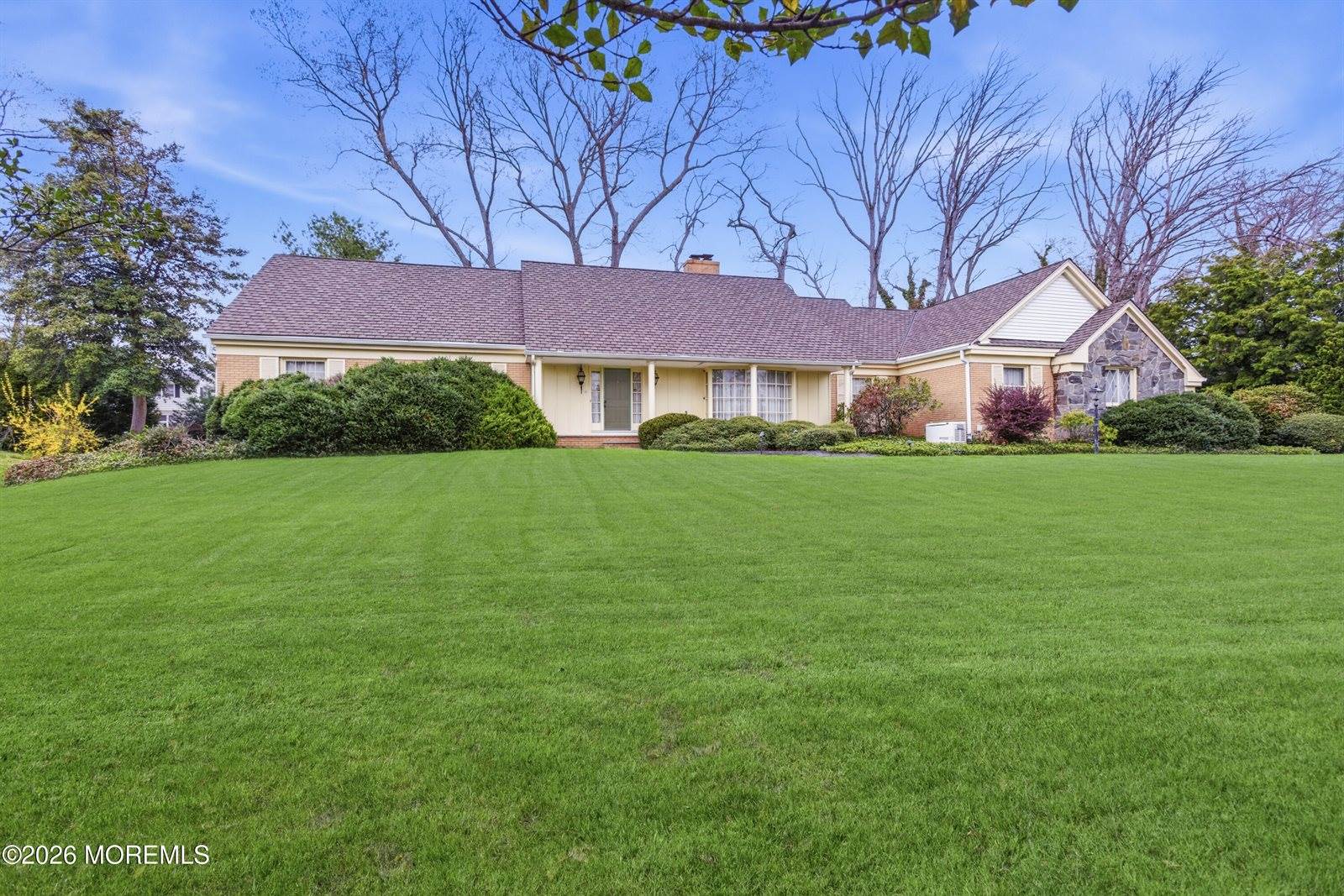 886 Ocean View Drive, Toms River, NJ 08753