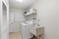 886 Ocean View Drive, Toms River, NJ 08753