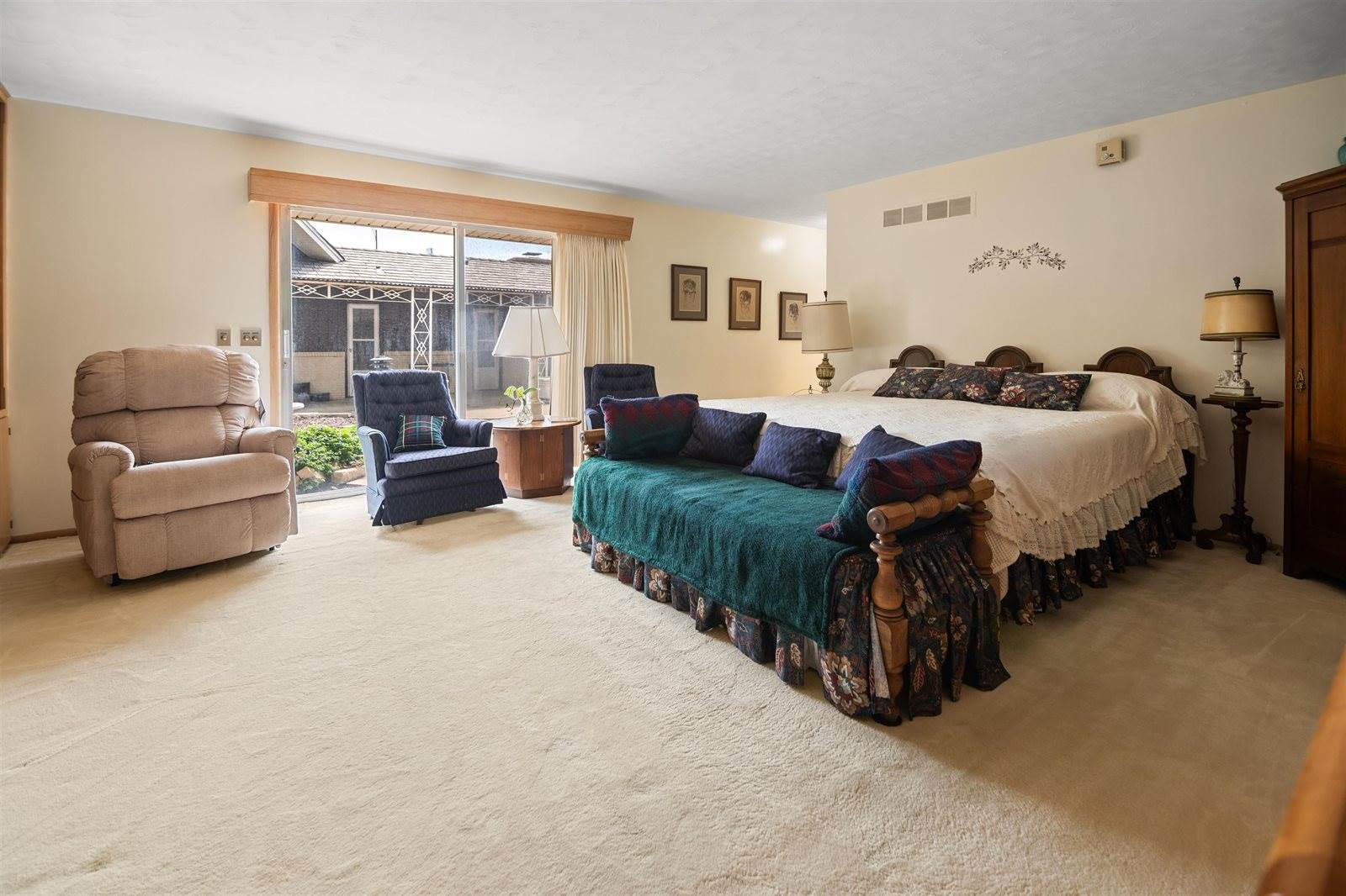 68 South Mission Rd, Eastborough, KS 67207