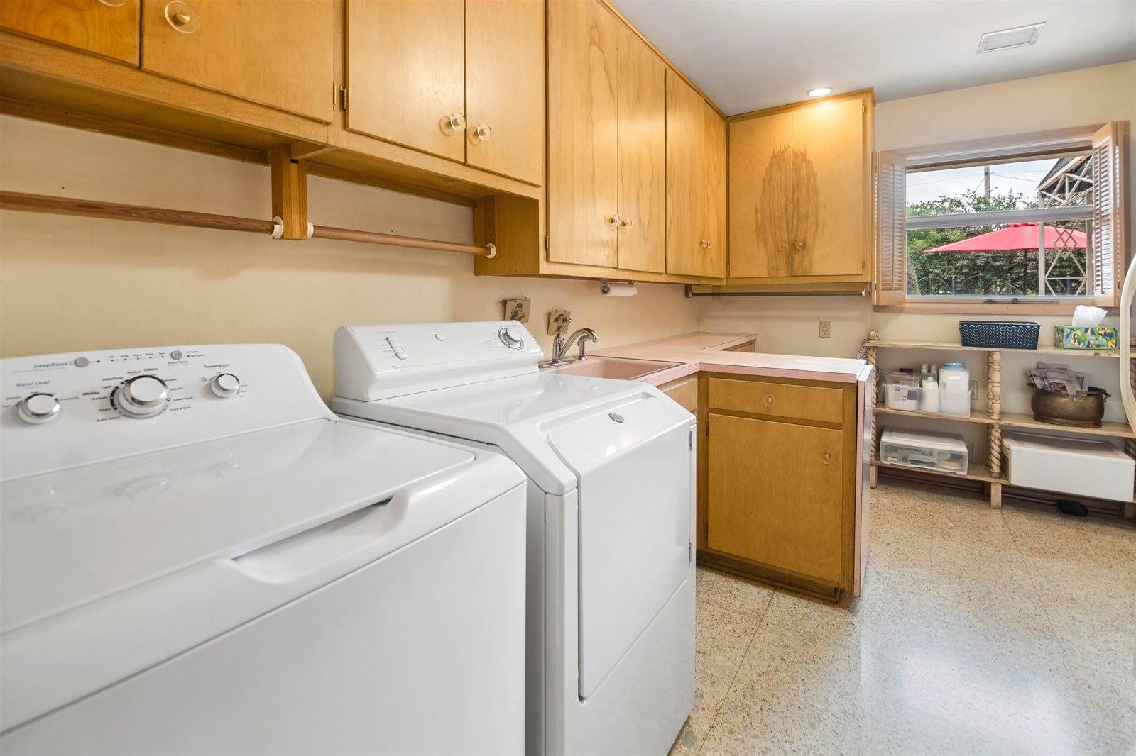 68 South Mission Rd, Eastborough, KS 67207