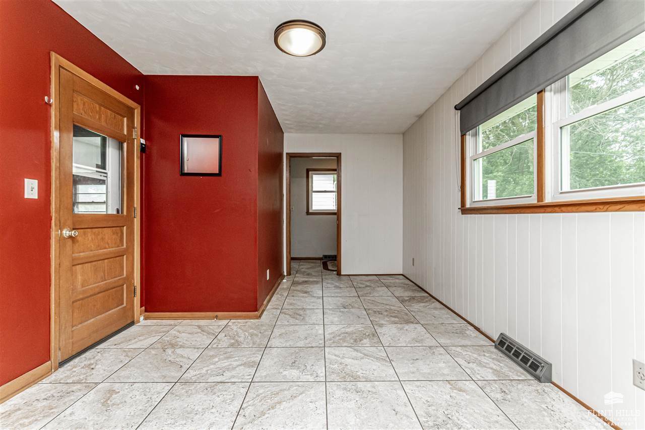 925 Mulberry Street, Junction City, KS 66441