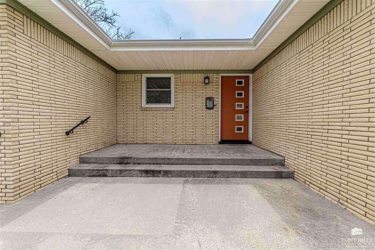 925 Mulberry Street, Junction City, KS 66441