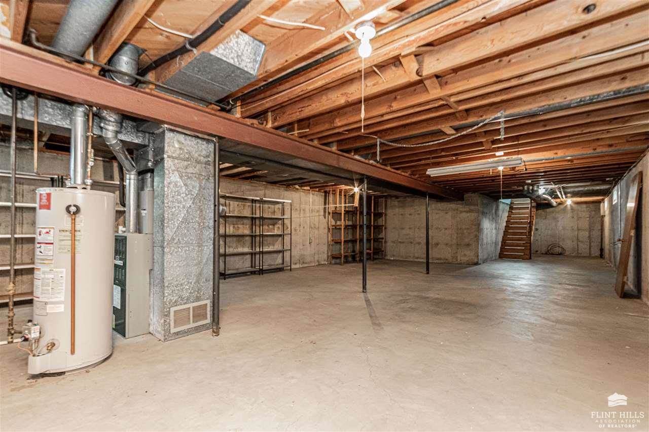 925 Mulberry Street, Junction City, KS 66441