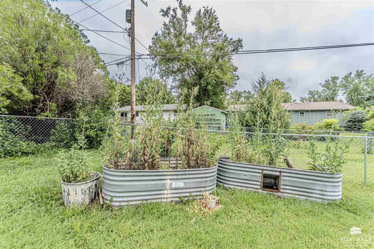 925 Mulberry Street, Junction City, KS 66441