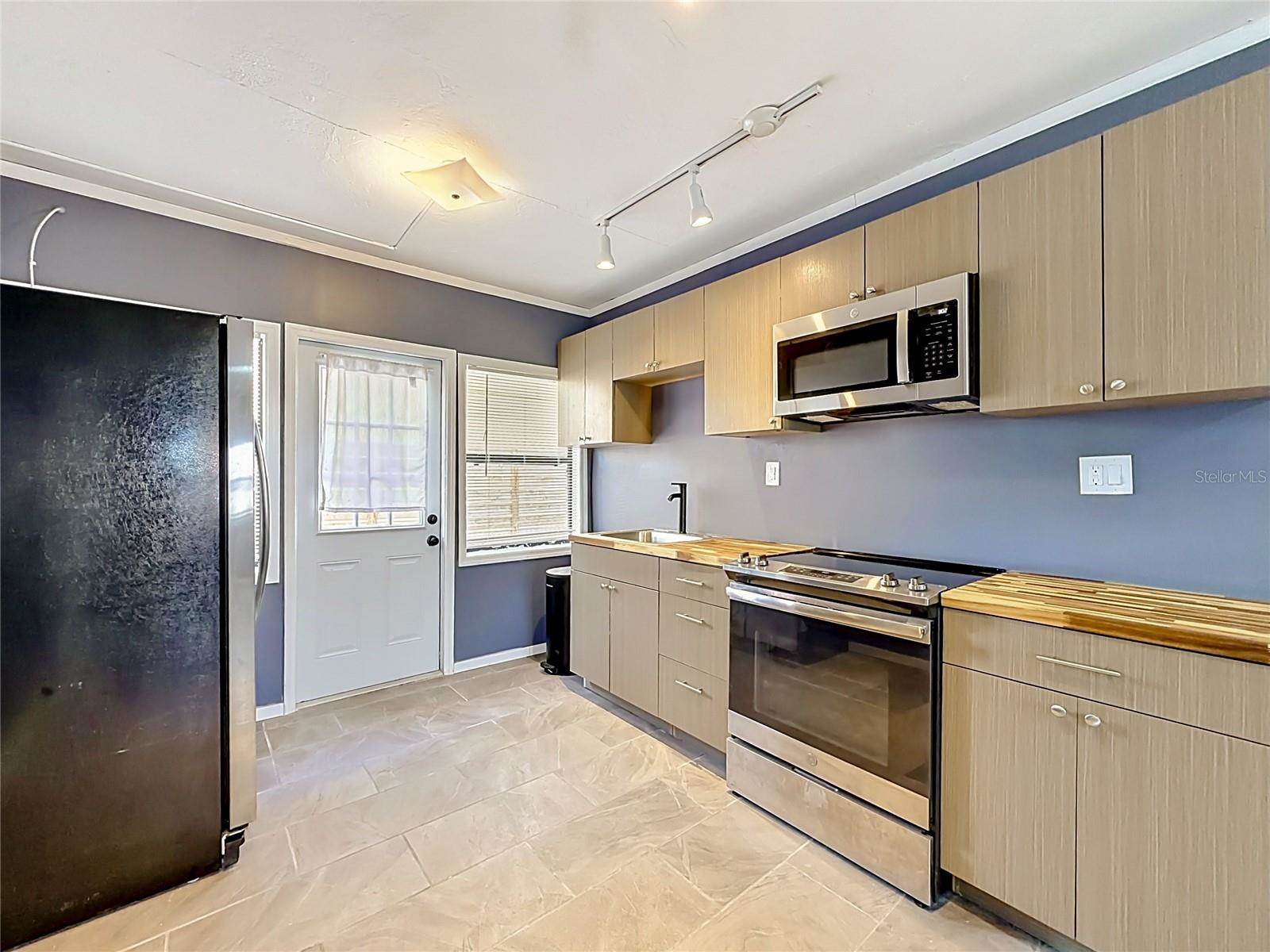 3120 Dupont Street South, Gulfport, FL 33707