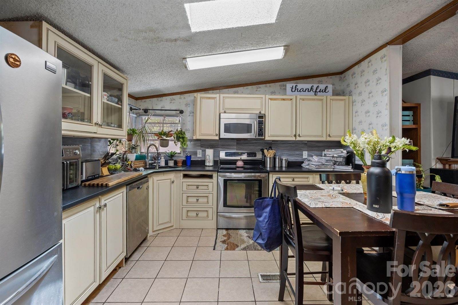 25 Weaver Lane, Black Mountain, NC 28711