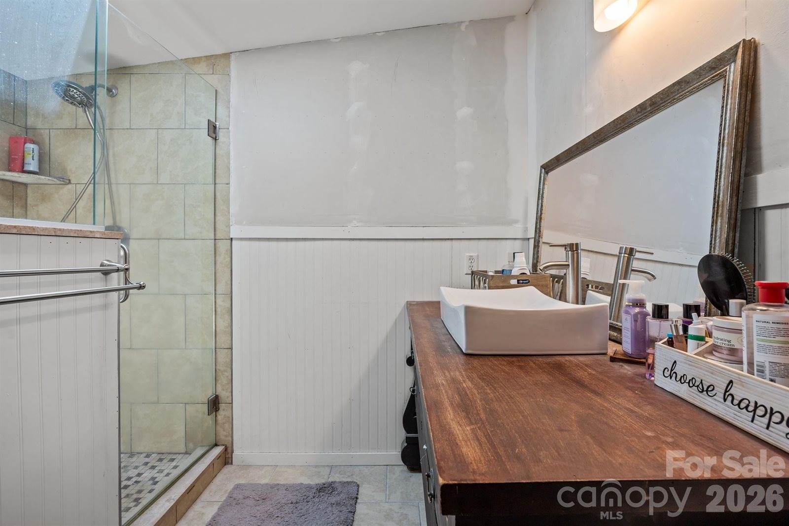 25 Weaver Lane, Black Mountain, NC 28711