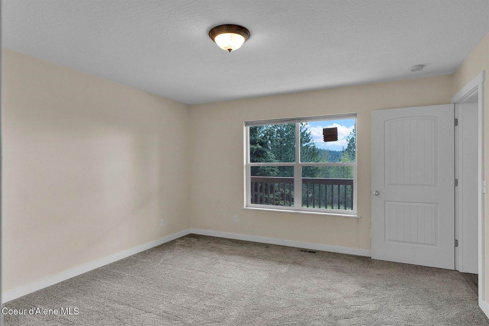 2676 East Canton Ln, Harrison, ID 83833