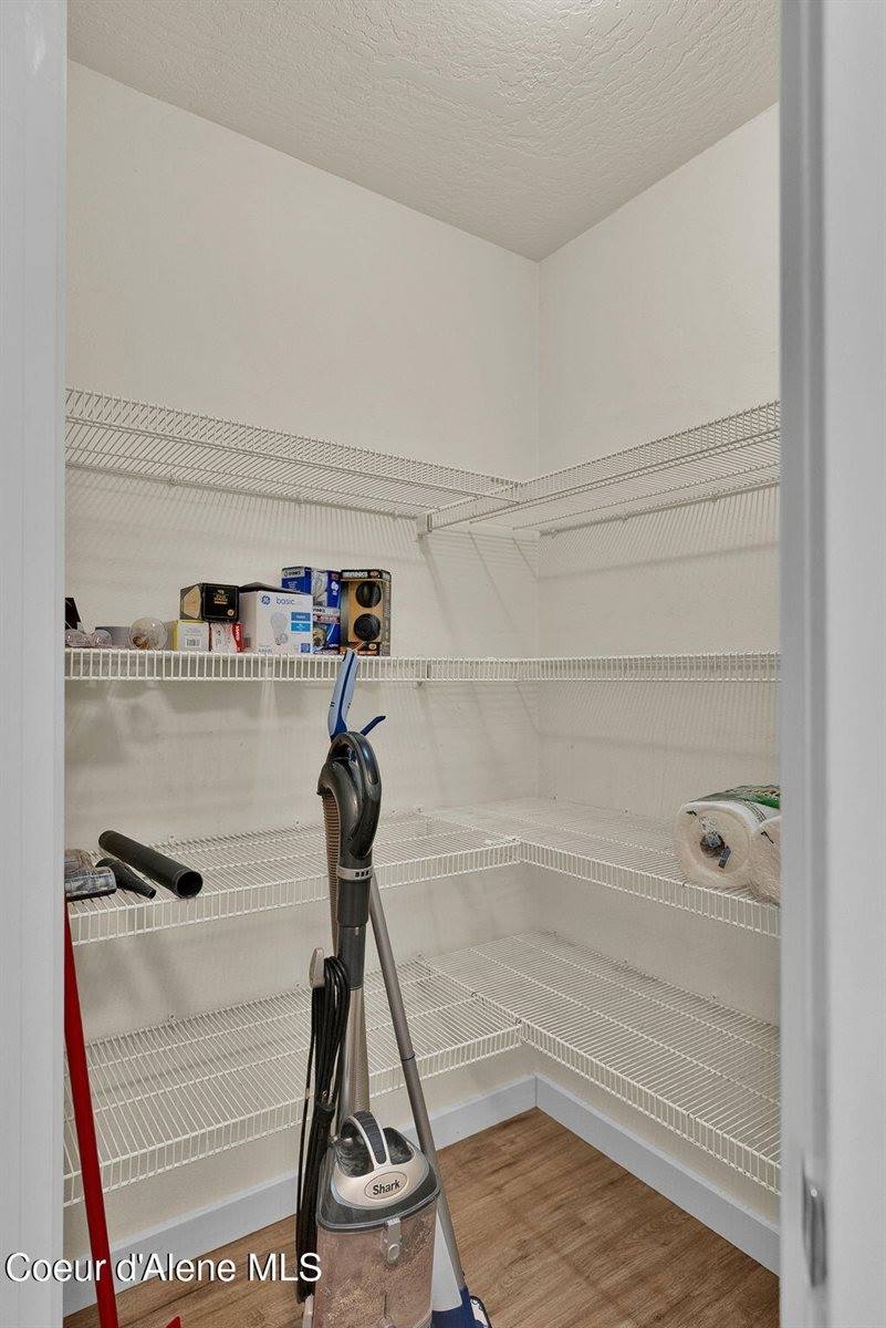 2676 East Canton Ln, Harrison, ID 83833