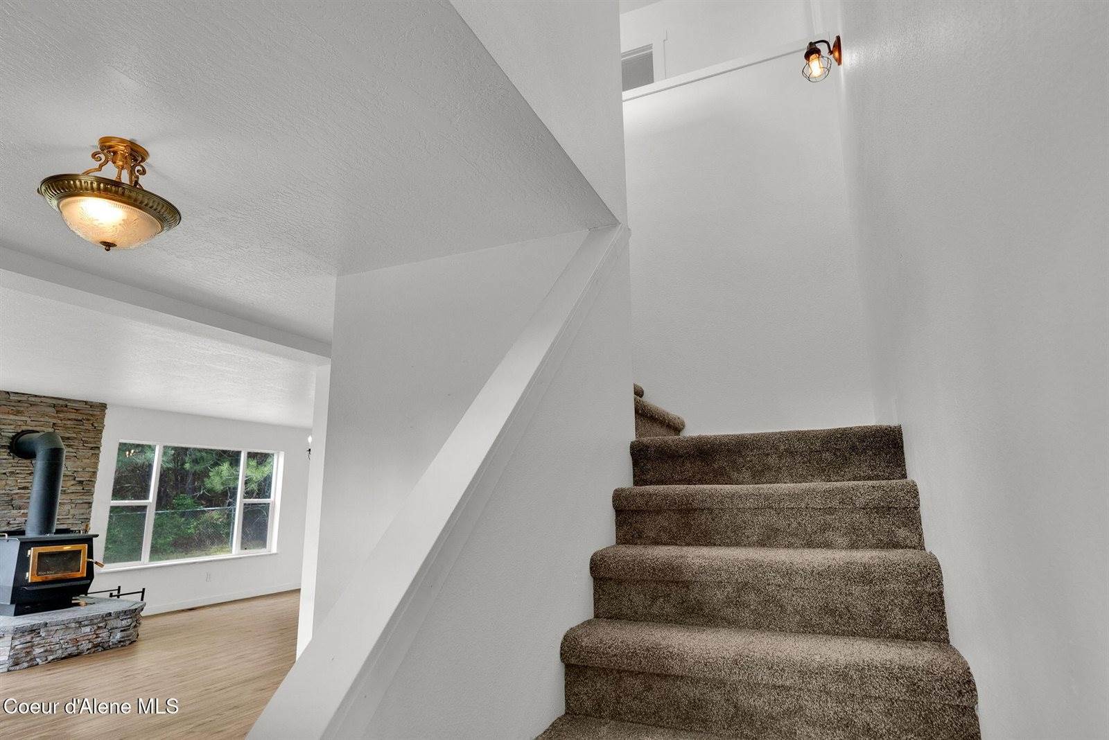2676 East Canton Ln, Harrison, ID 83833