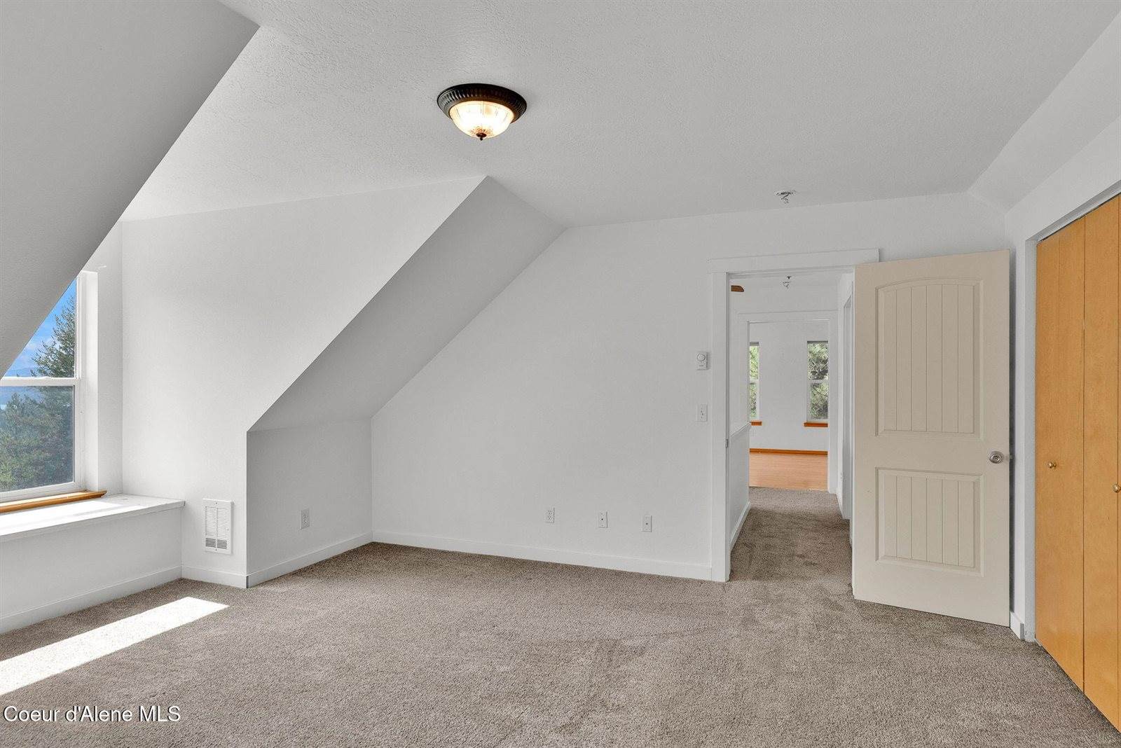 2676 East Canton Ln, Harrison, ID 83833