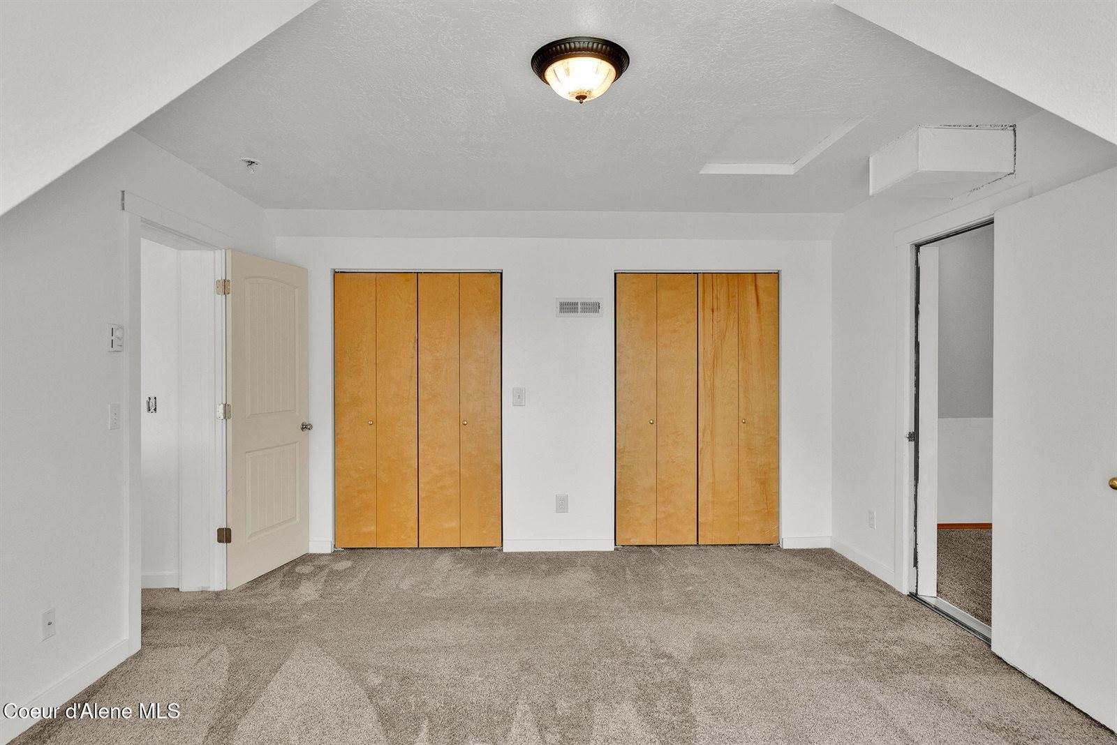 2676 East Canton Ln, Harrison, ID 83833