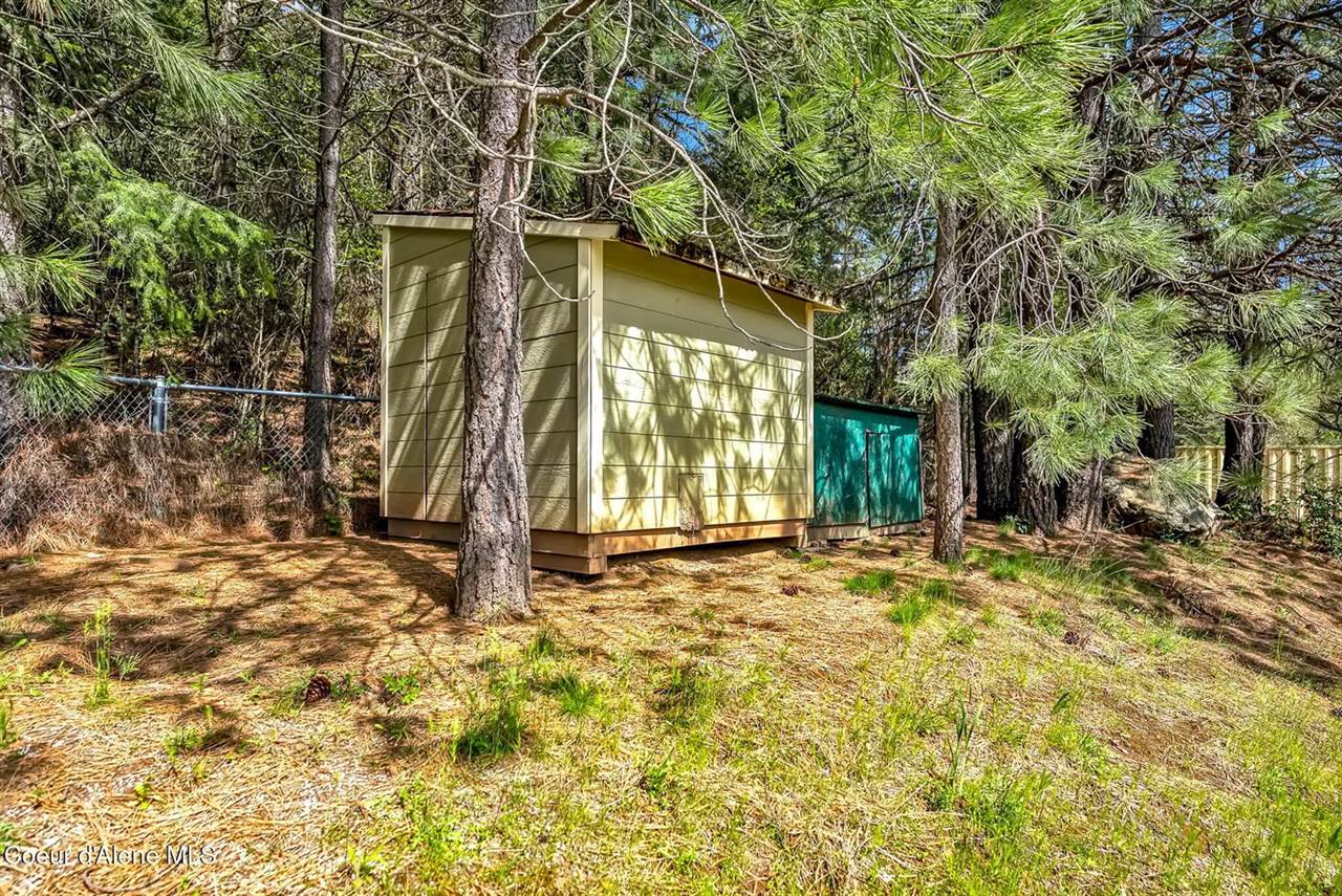 2676 East Canton Ln, Harrison, ID 83833
