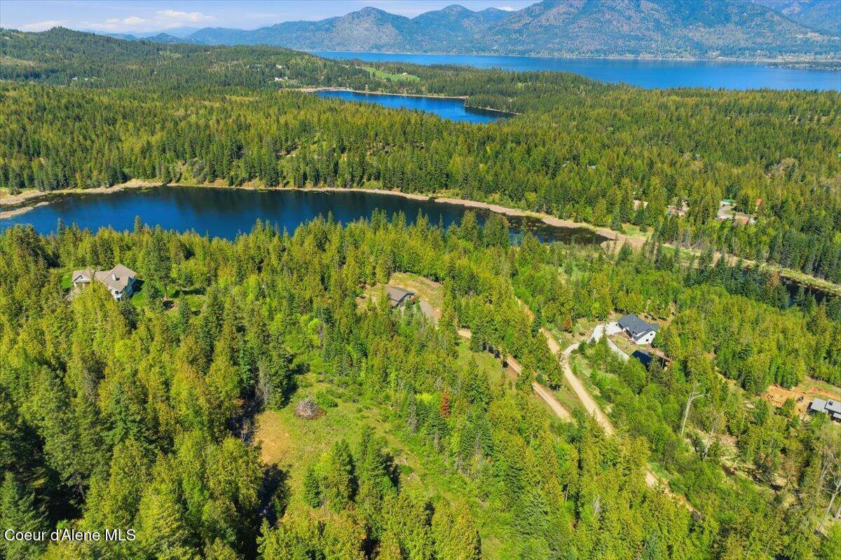 90 Shawnee Path, Sagle, ID 83860