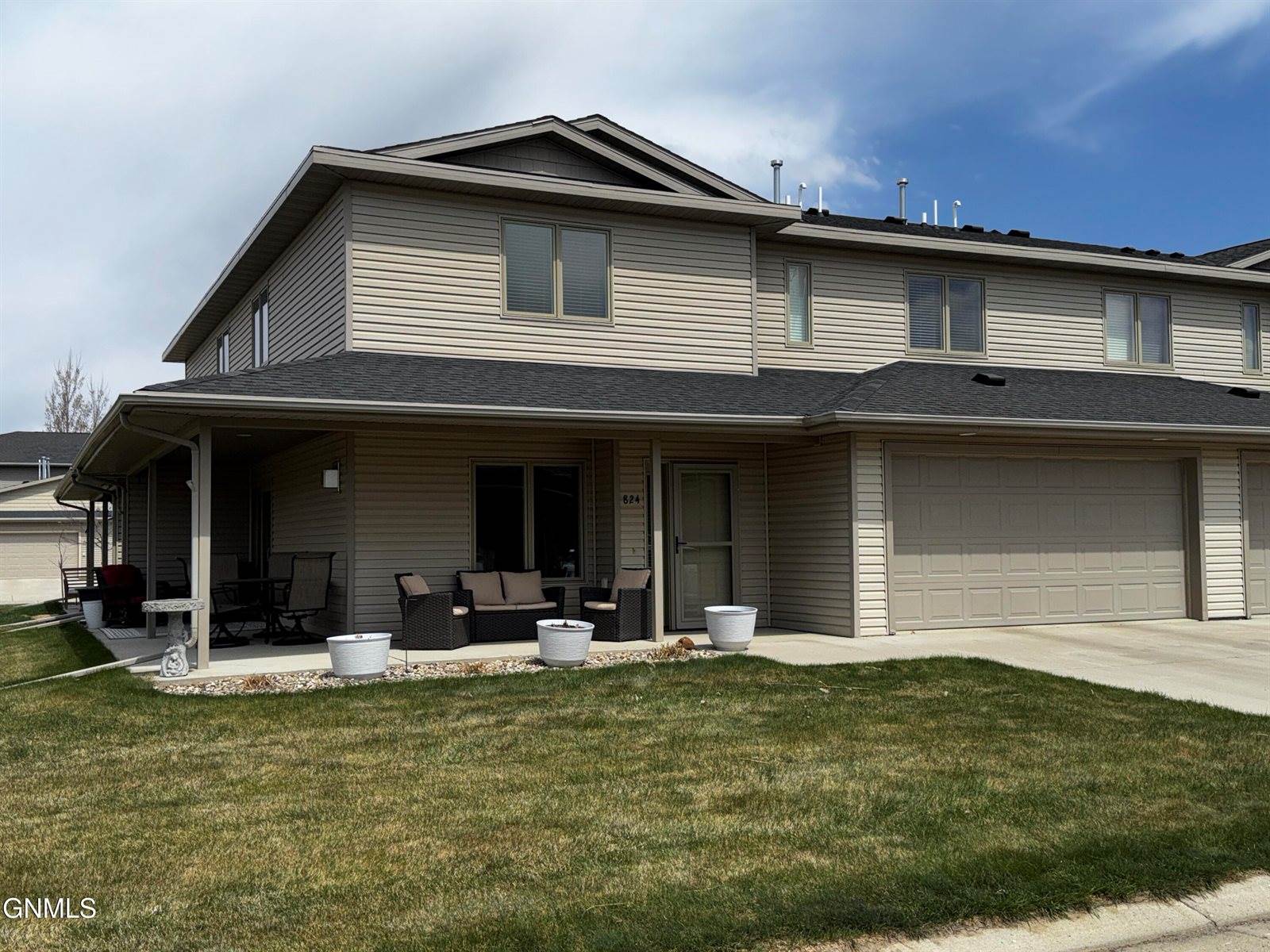 824 Compass Lane, Bismarck, ND 58504
