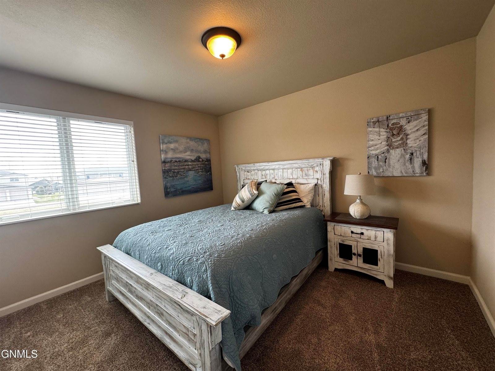 824 Compass Lane, Bismarck, ND 58504