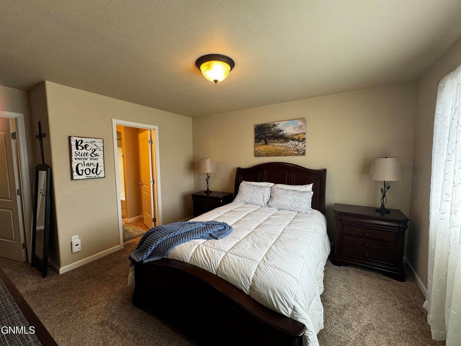 824 Compass Lane, Bismarck, ND 58504