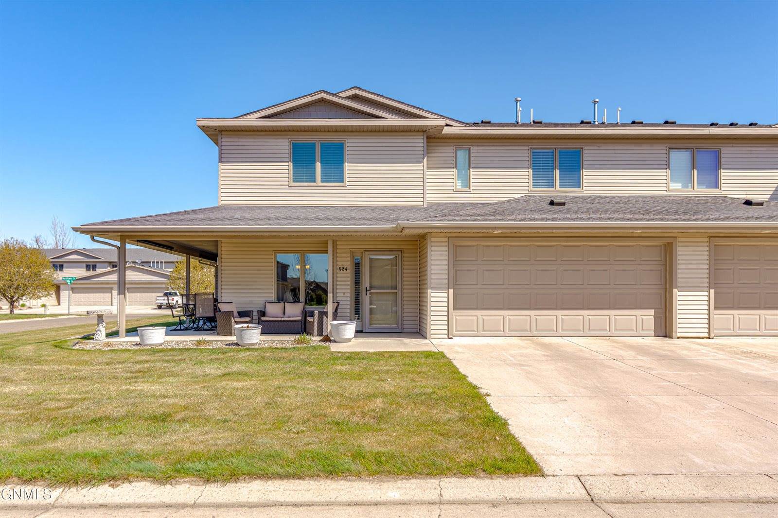 824 Compass Lane, Bismarck, ND 58504