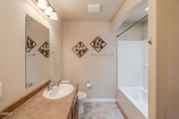 824 Compass Lane, Bismarck, ND 58504