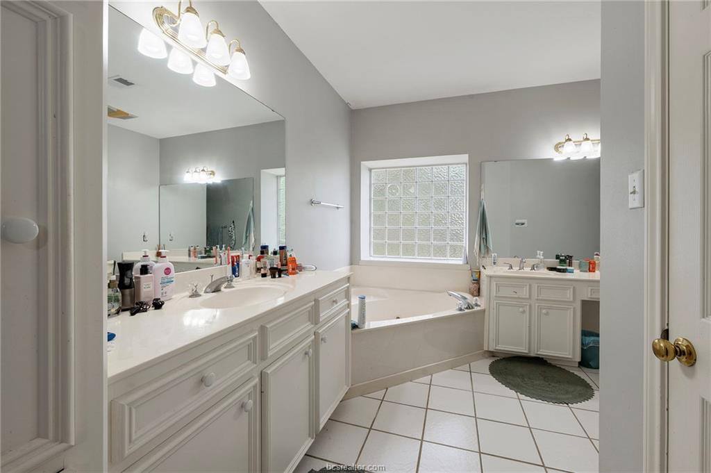 1524 Concord Circle, College Station, TX 77845