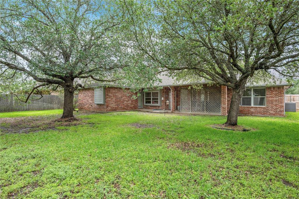 1524 Concord Circle, College Station, TX 77845