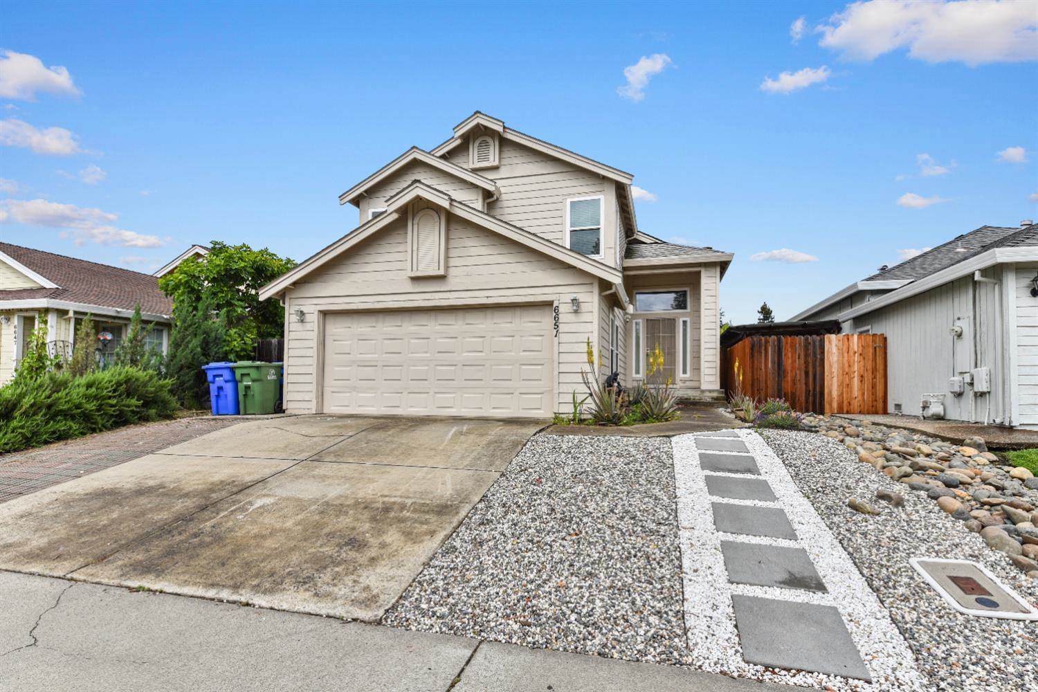 6651 Laguna Park Drive, Elk Grove, CA 95758