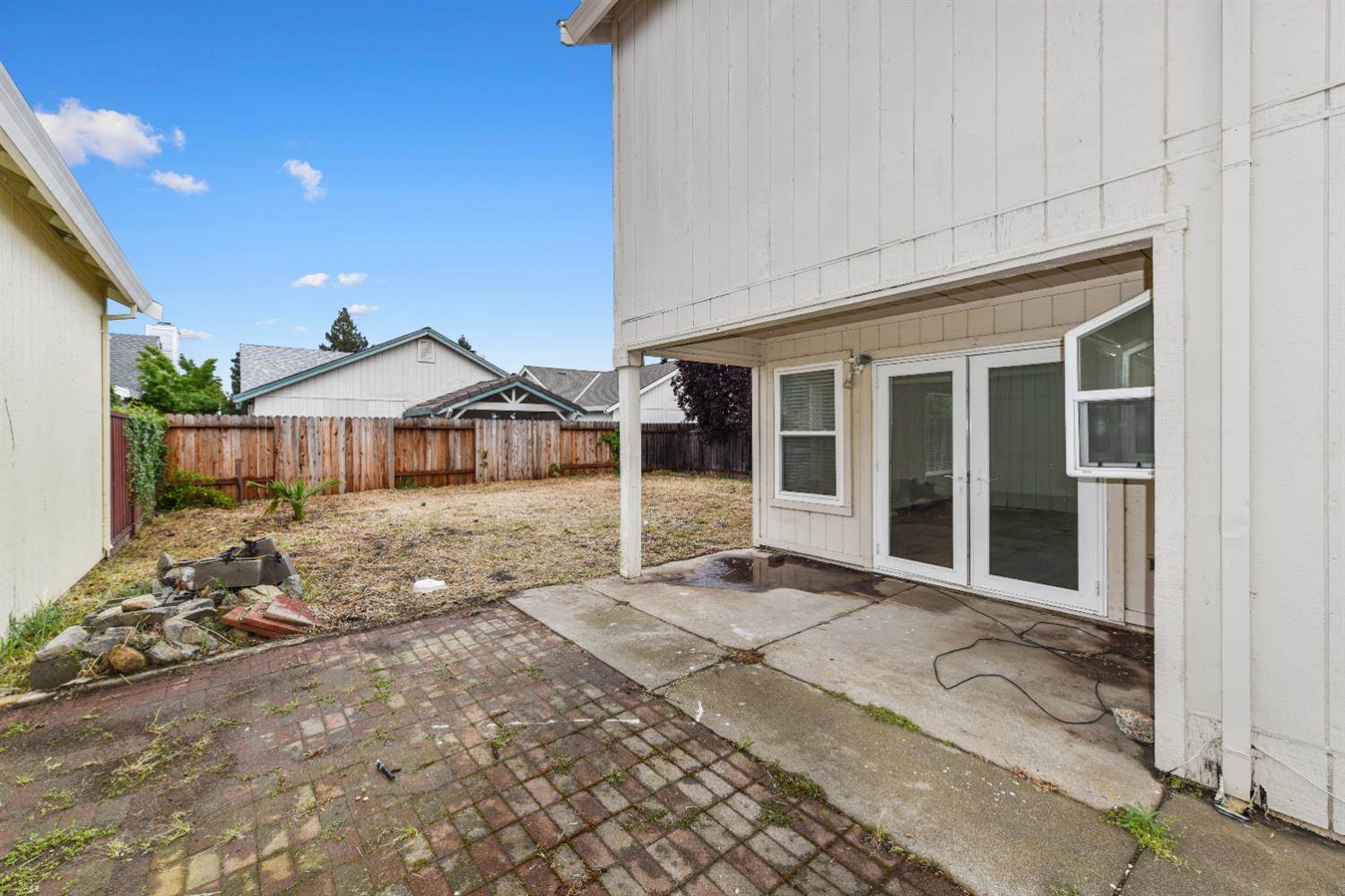 6651 Laguna Park Drive, Elk Grove, CA 95758