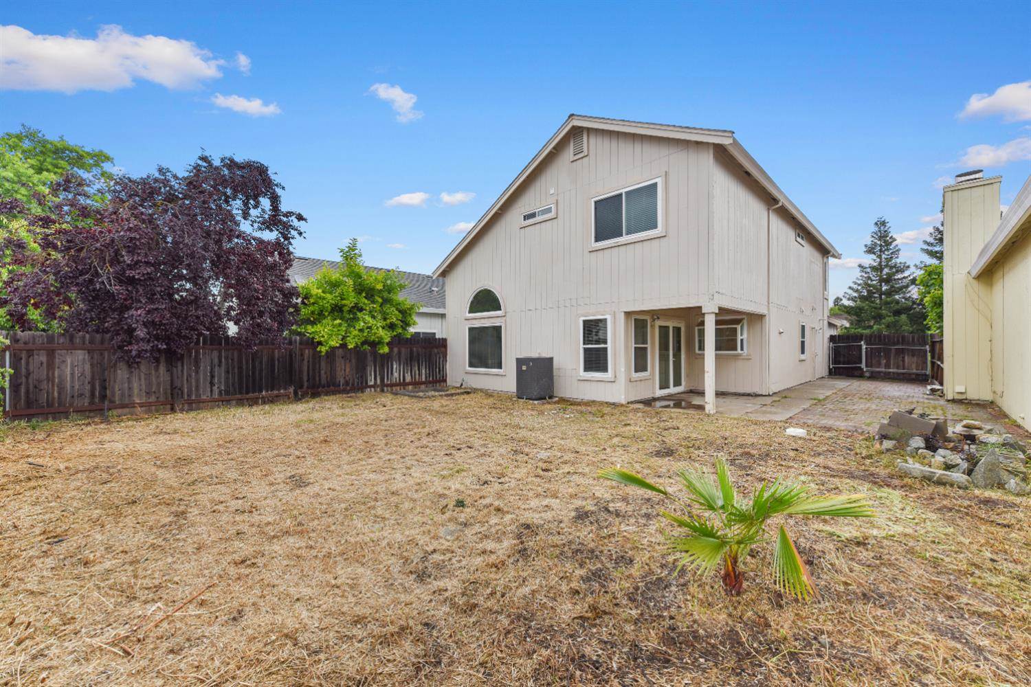 6651 Laguna Park Drive, Elk Grove, CA 95758