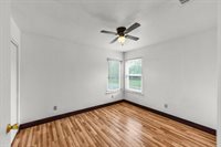 6651 Laguna Park Drive, Elk Grove, CA 95758