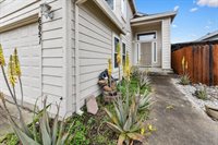 6651 Laguna Park Drive, Elk Grove, CA 95758