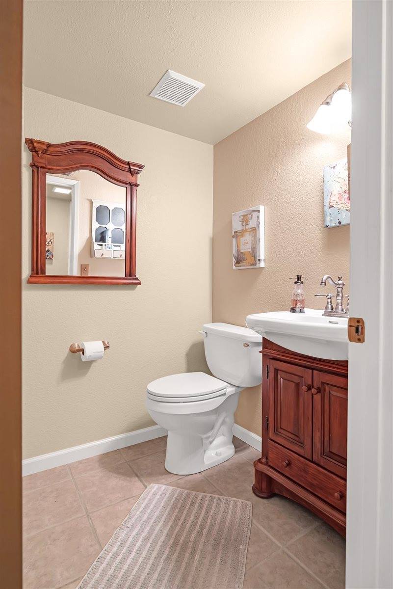 1675 Vernon Street, Roseville, CA 95678
