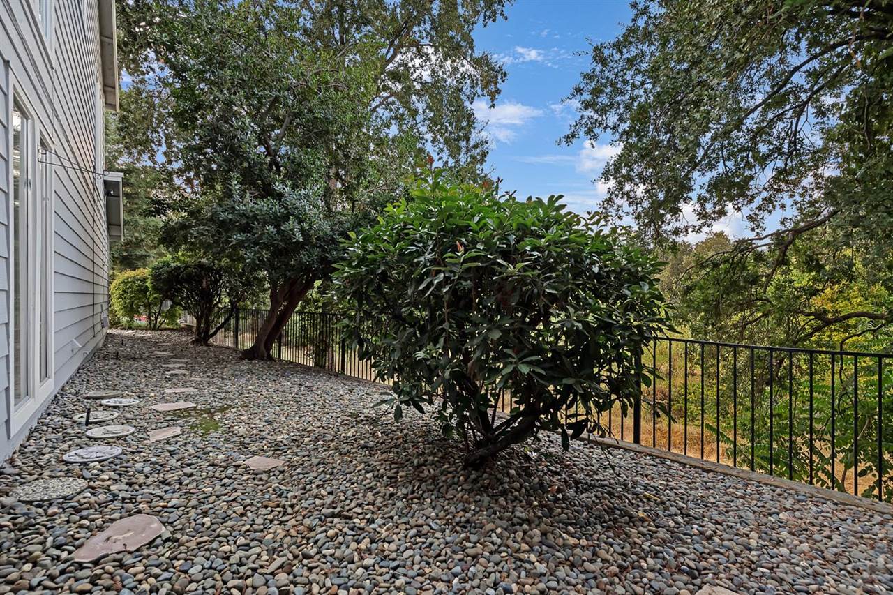 1675 Vernon Street, Roseville, CA 95678