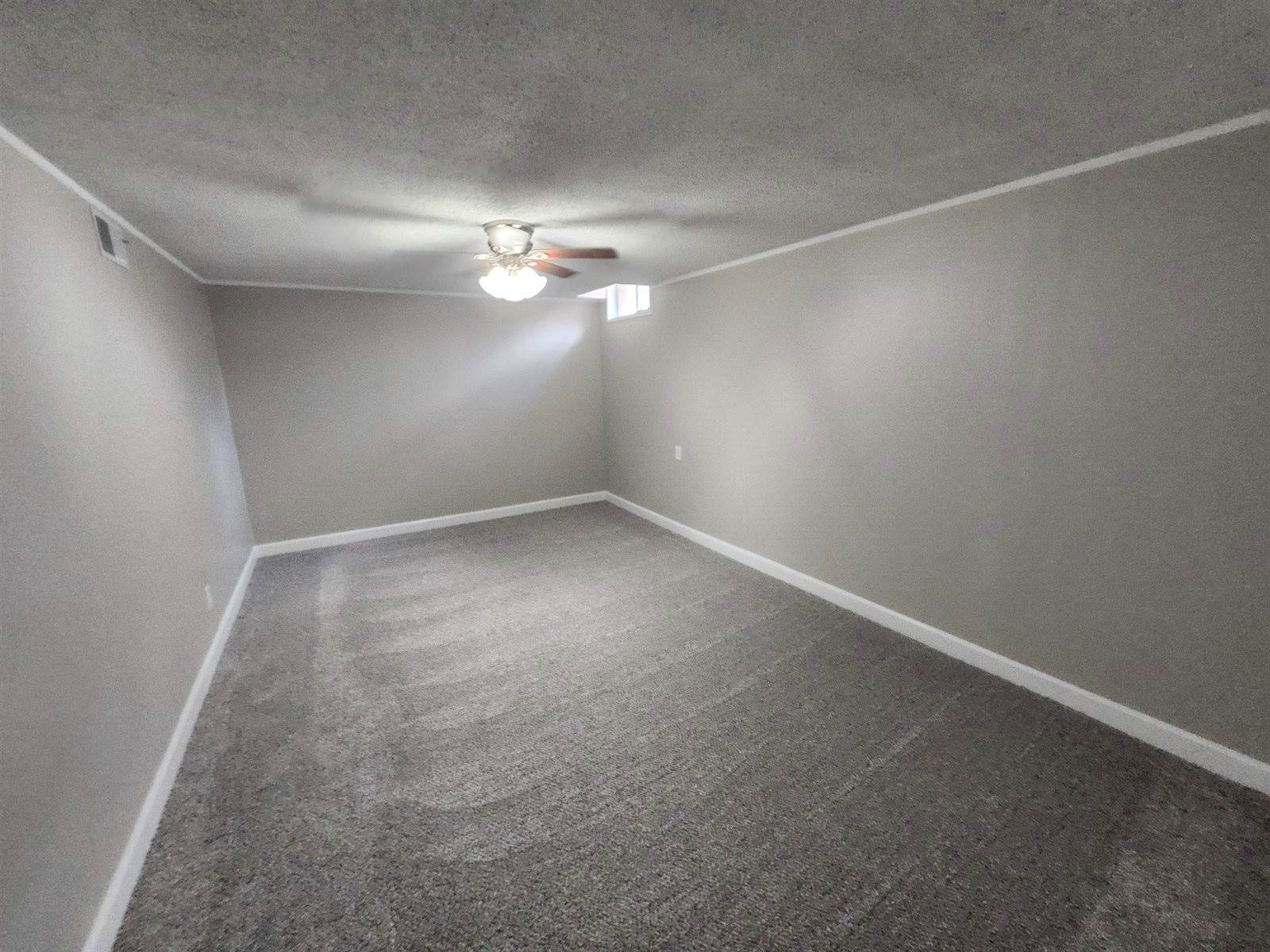 2417 North Battin Ave, Wichita, KS 67220