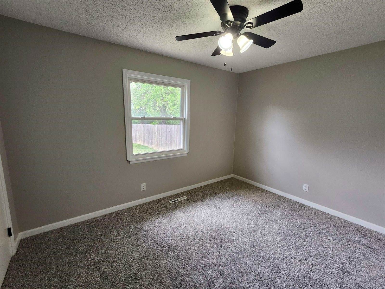 2417 North Battin Ave, Wichita, KS 67220