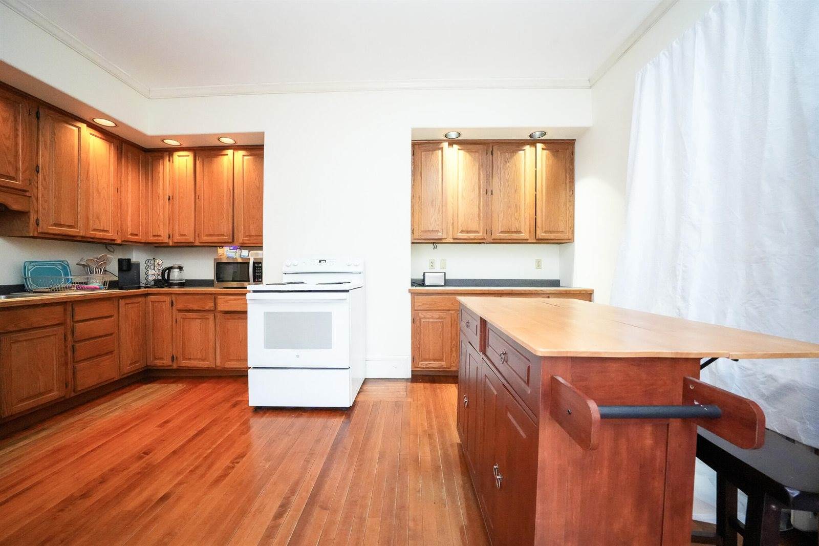 115 Essex Street, Bangor, ME 04401